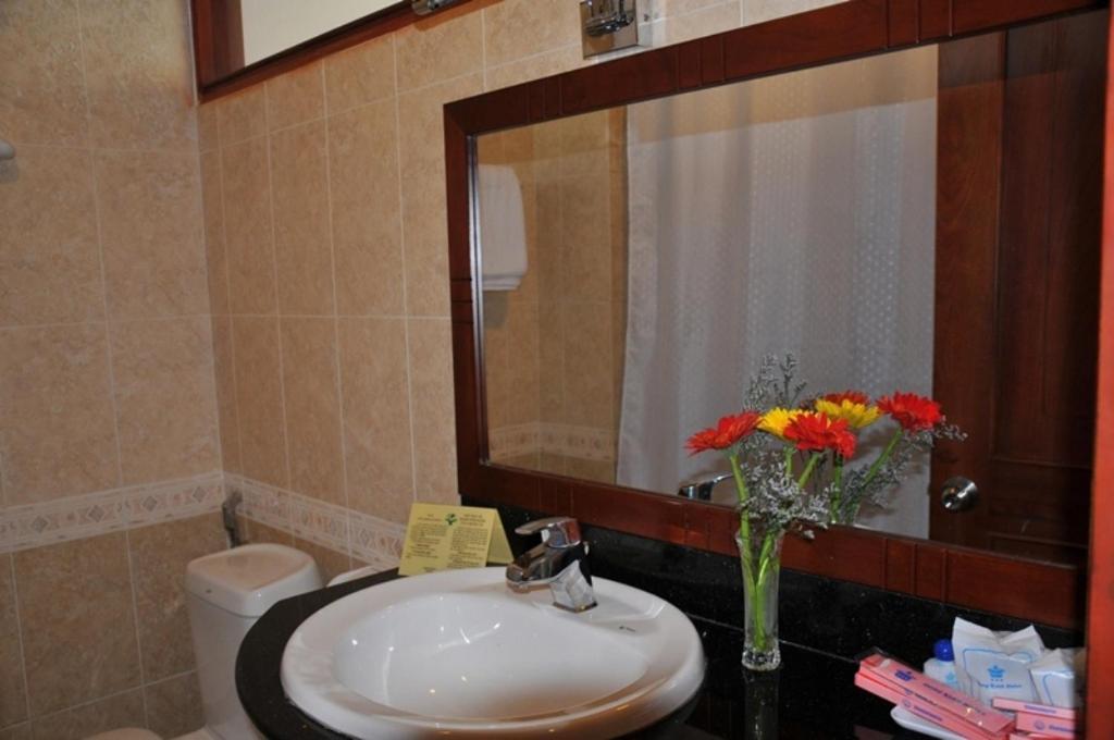 Dong Kinh A Hotel Хошимин Стая снимка